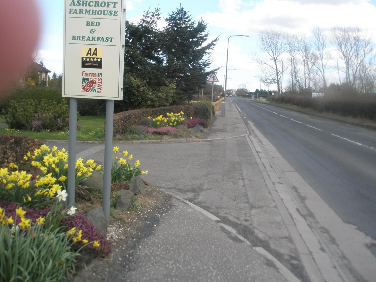 Ashcroft Farmhouse East Calder Экстерьер фото